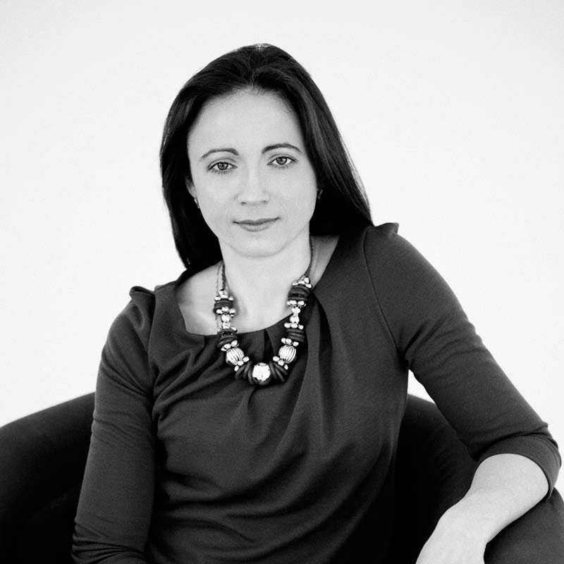 Полякова Ольга Викторовна директор